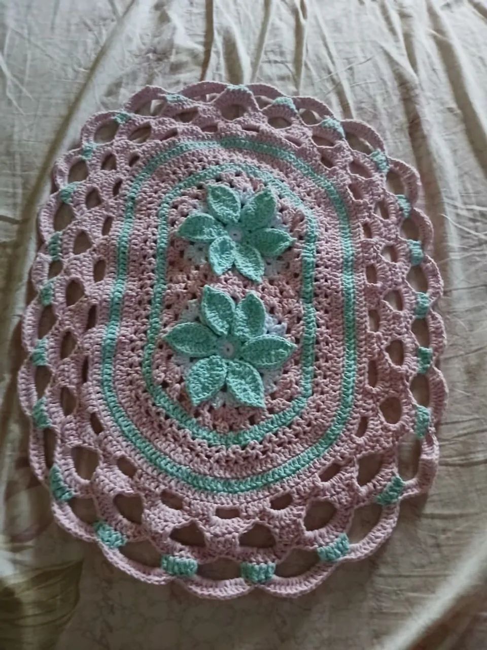 Tapete crochê com flores - Foto 3