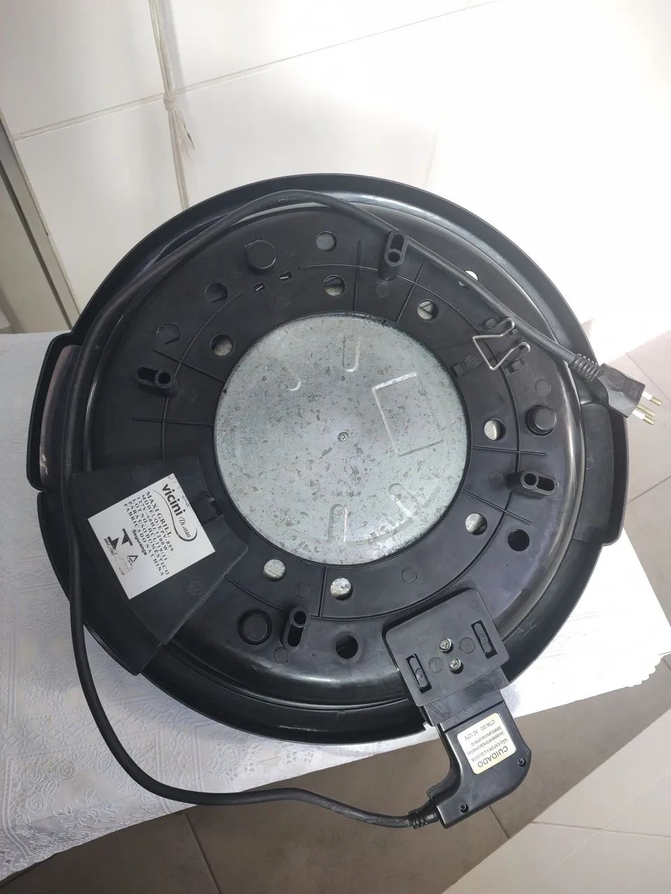 Grill Elétrico com Tampa de Vidro - Foto 4