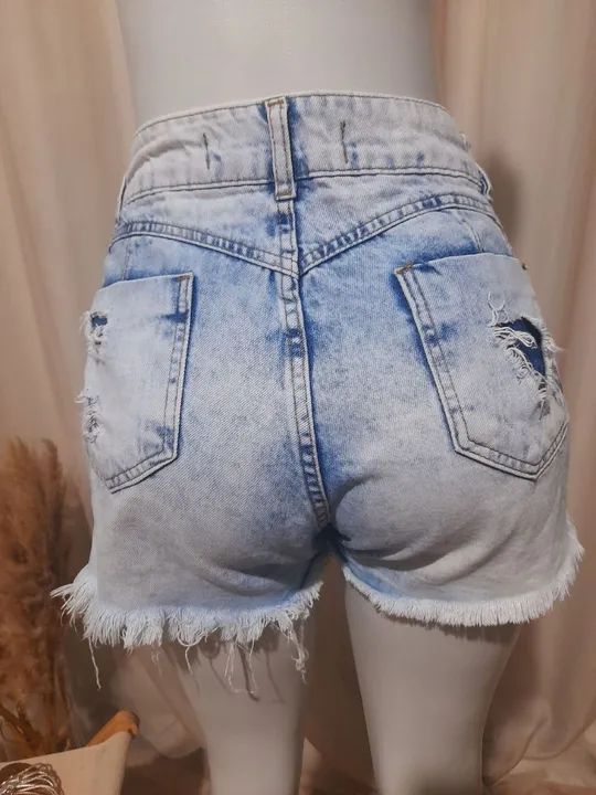Short jeans feminino desfiado.<br> - Foto 2