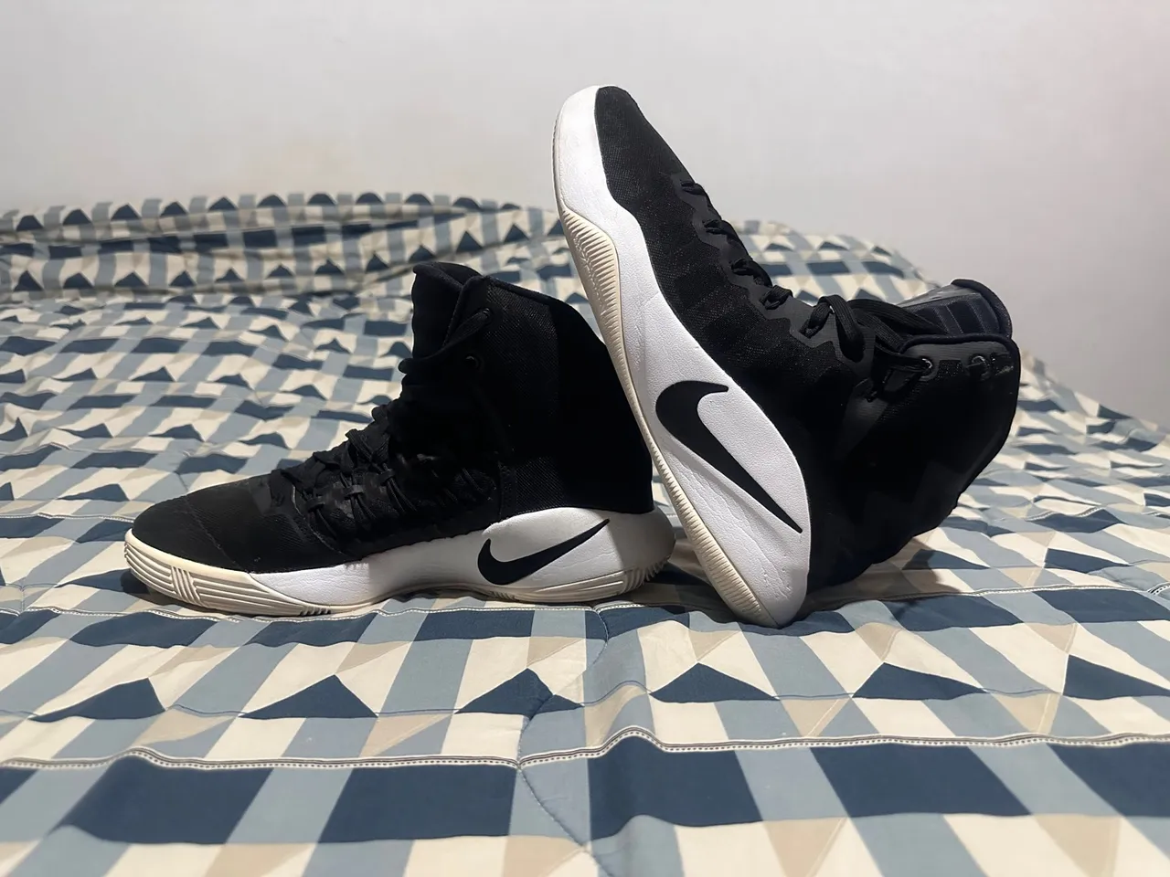 HYPERDUNK TB