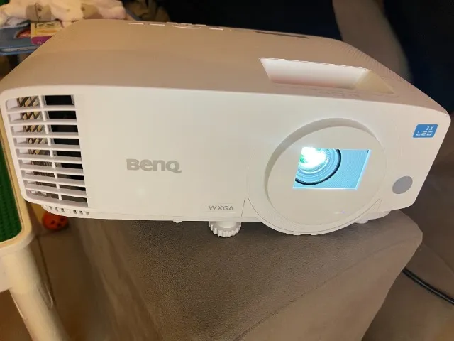 Projetor BenQ LW500, WXGA 1280x800, 2000 ANSI Lumens, HDMI/USB, Branco - 9H.JRE77.13L