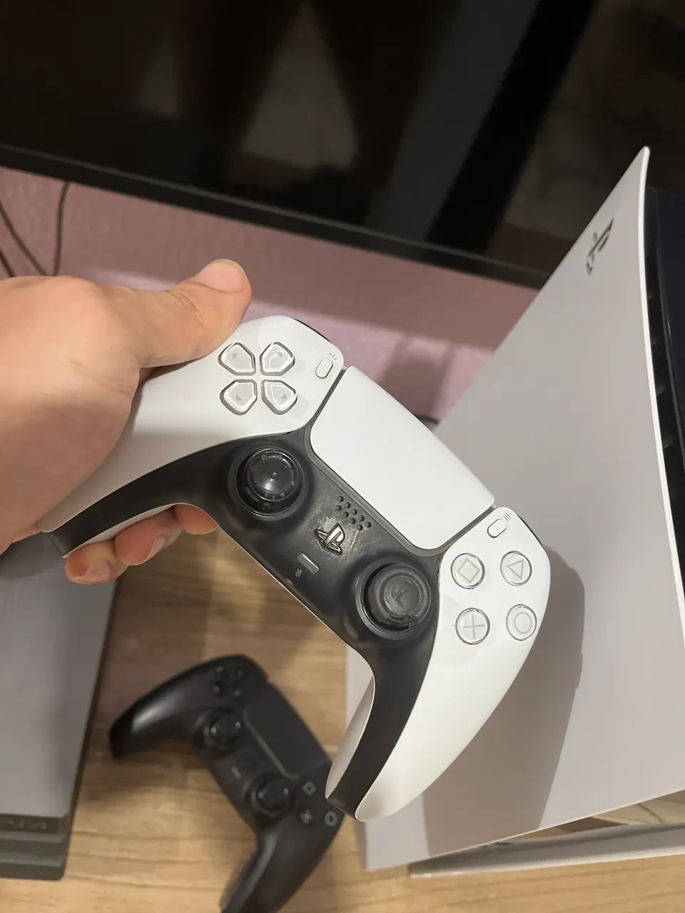 PS5 FAT com leitor de disco e 2 controles - Foto 5