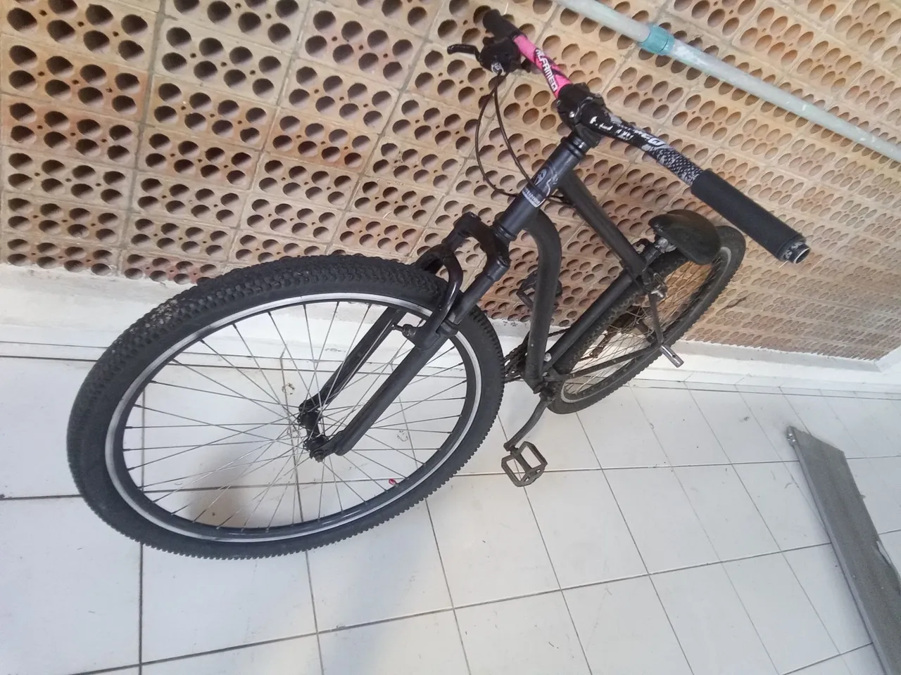 Bike aro 29 calor Velox montadinha em perfeita condições, usada boa para manobras