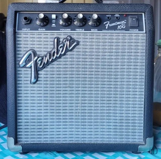 Caixa Fender Frontman 10G