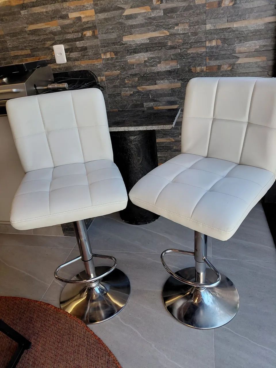 Vendo 2 banqueta para bancada 