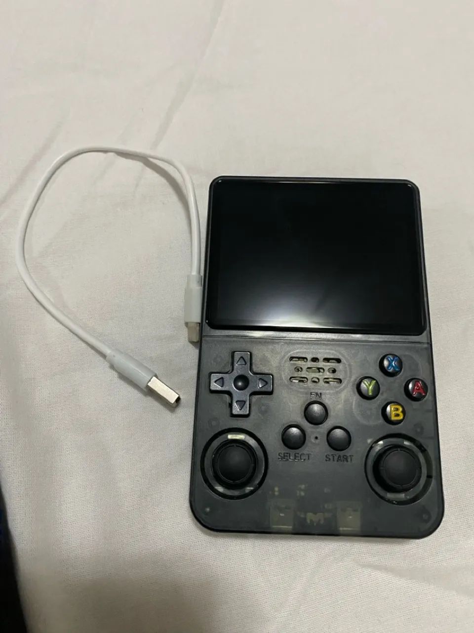 Vídeo Game portátil retrô R 36  - Foto 3