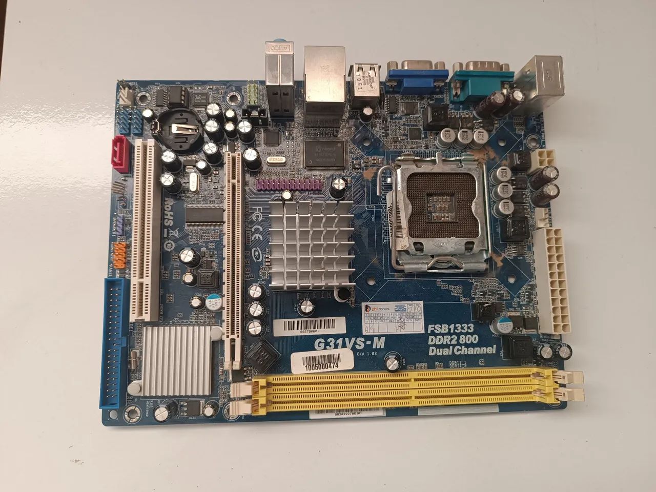 Placa mãe philtronocs g31vs-m DDR2 775 no estado sem teste não sei se funciona 