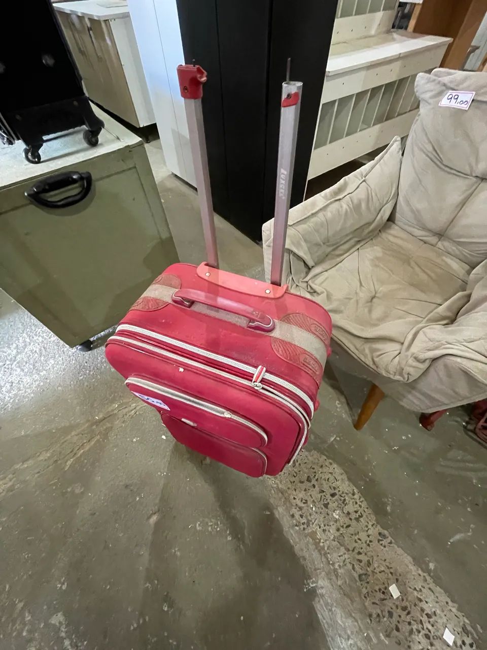 Mala de viagem grande luxcel com pegador quebrado - Foto 5