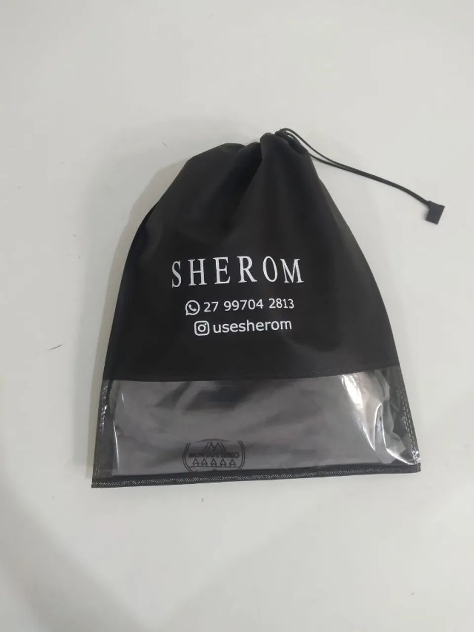 Saquinho em TNT com Cordão e Visor - Foto 3