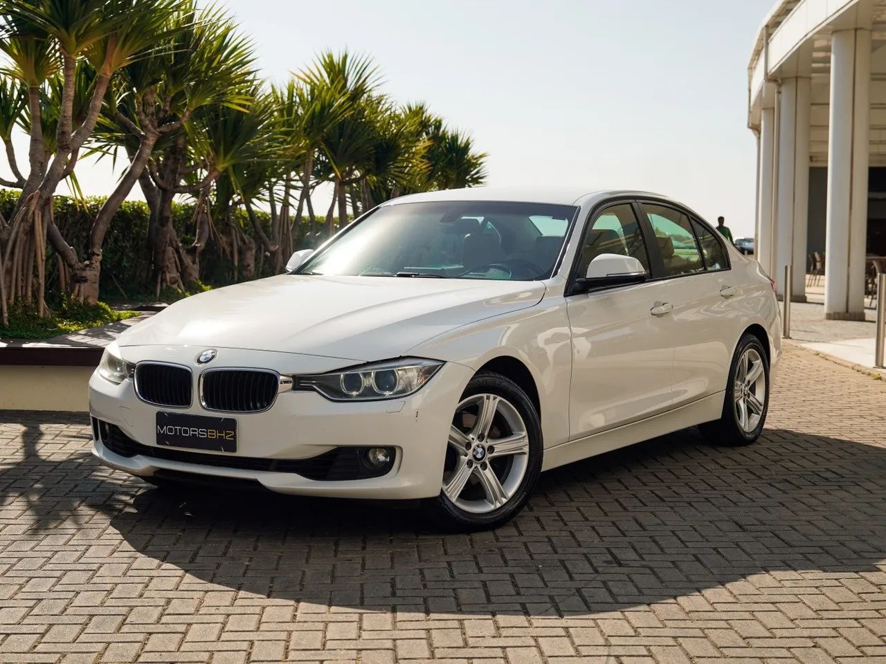 BMW 320I 320i 2014