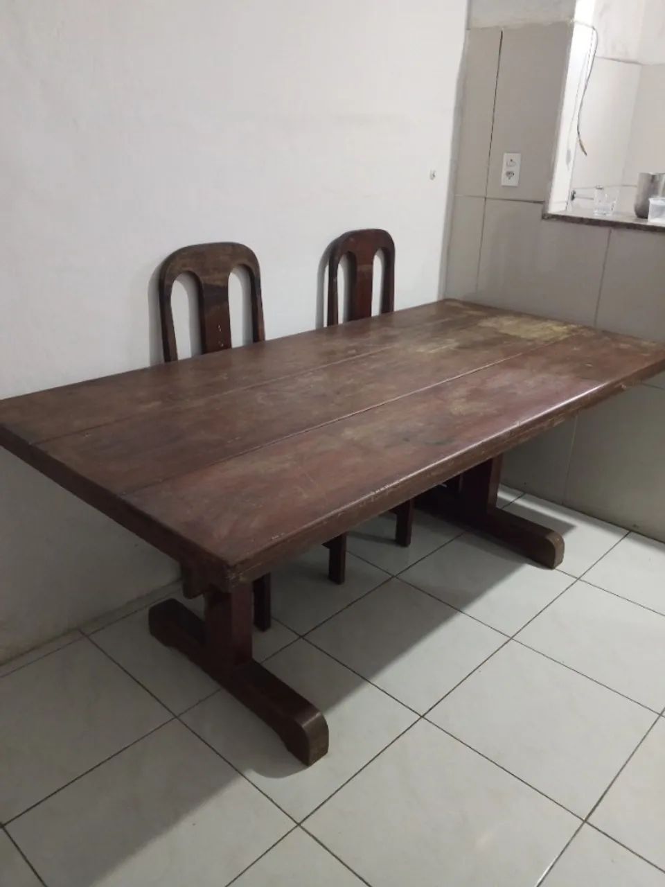 Mesa de madeira rústica 2 metros por 90cm com 4 cadeiras - Foto 2