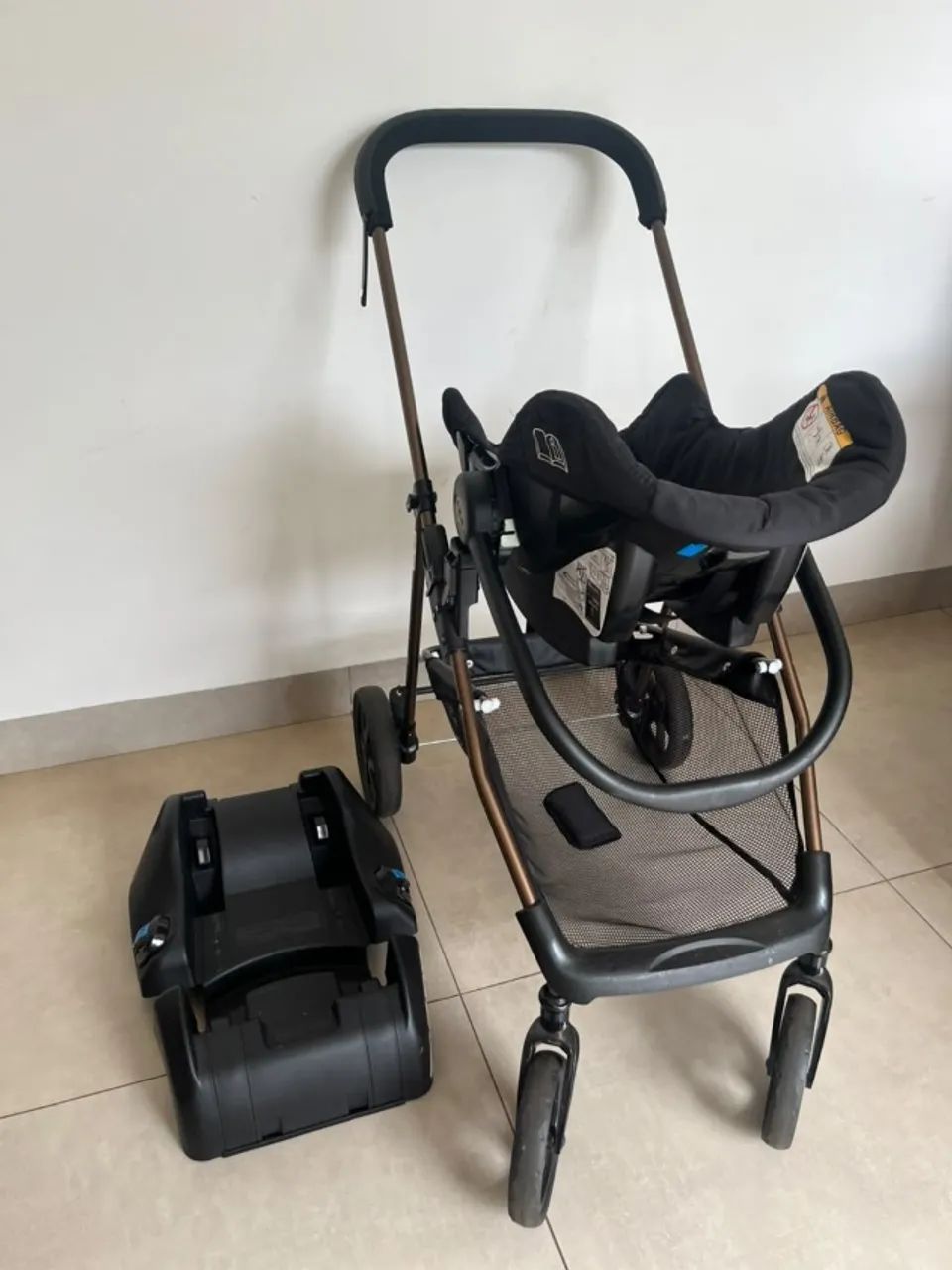 Carrinho de bebê completo