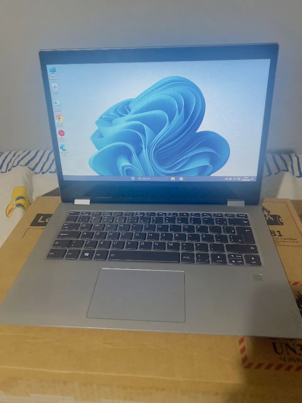 Notebook YOGA520 SSD 480 4GB RAM i77500u - Foto 2