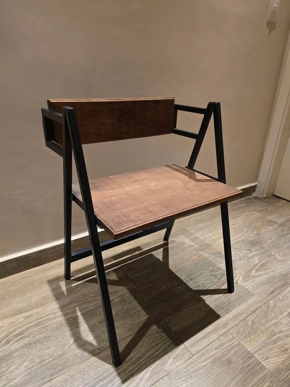 Cadeiras design exclusivo  - Foto 4