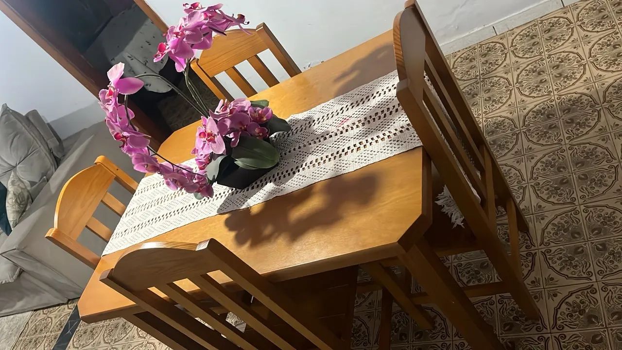 Mesa 4 cadeira  - Foto 2
