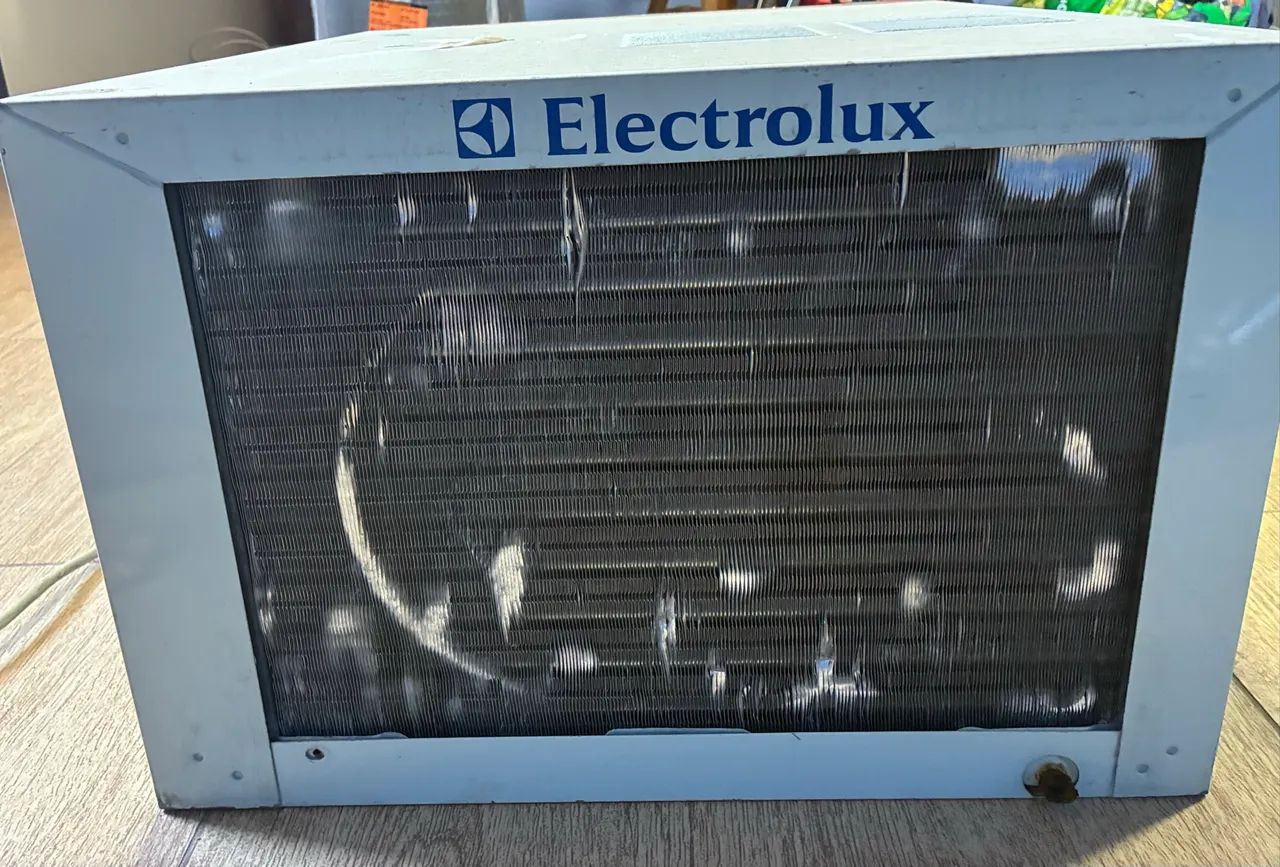 Ar condicionado Eletrolux 7500btus - Foto 2
