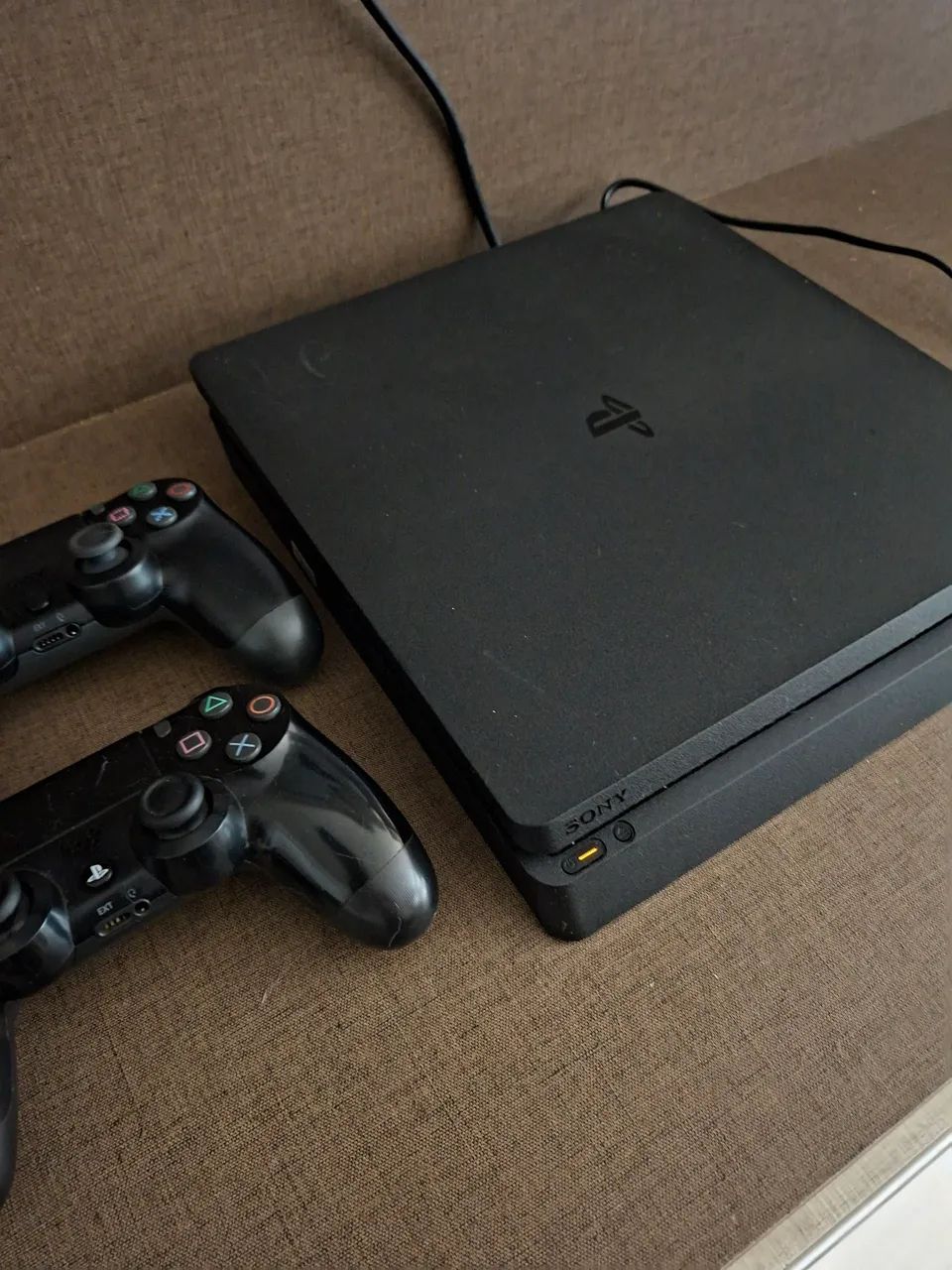 PLAYSTATION 4 slim 1tb - Foto 2