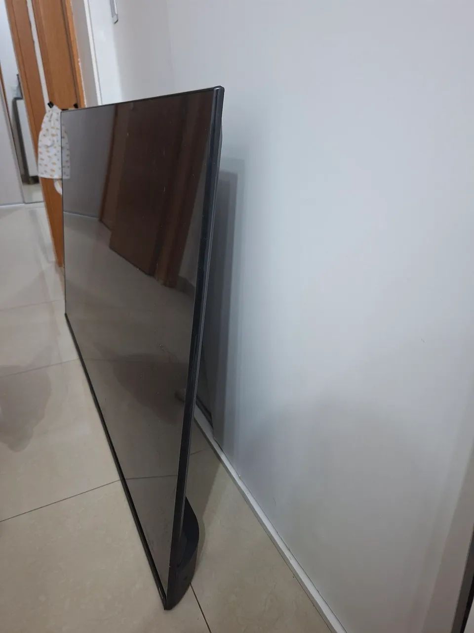 TV PHILCO ROKU 60 POLEGADAS COM DEIFEITO NA TELA