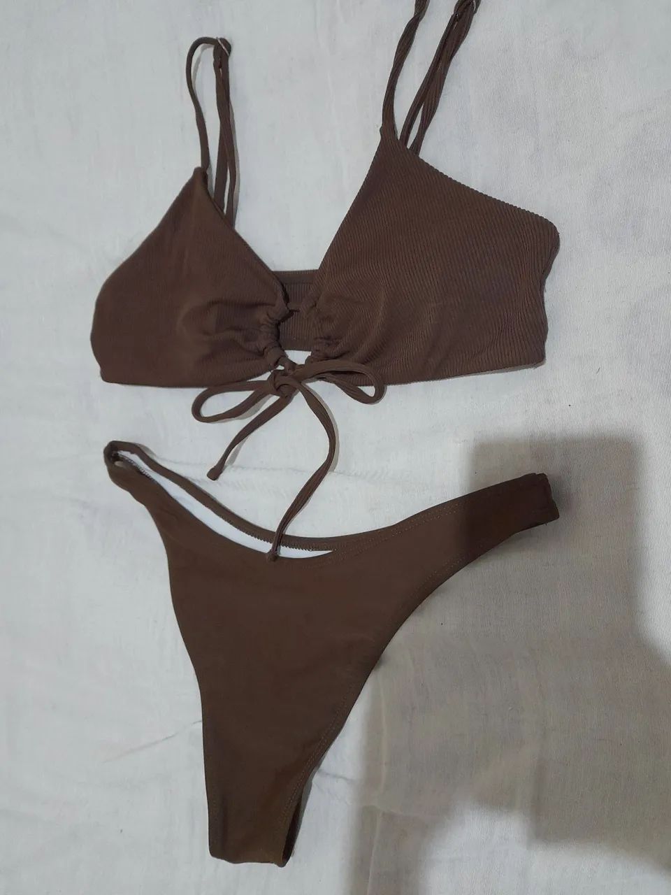 Biquini marrom