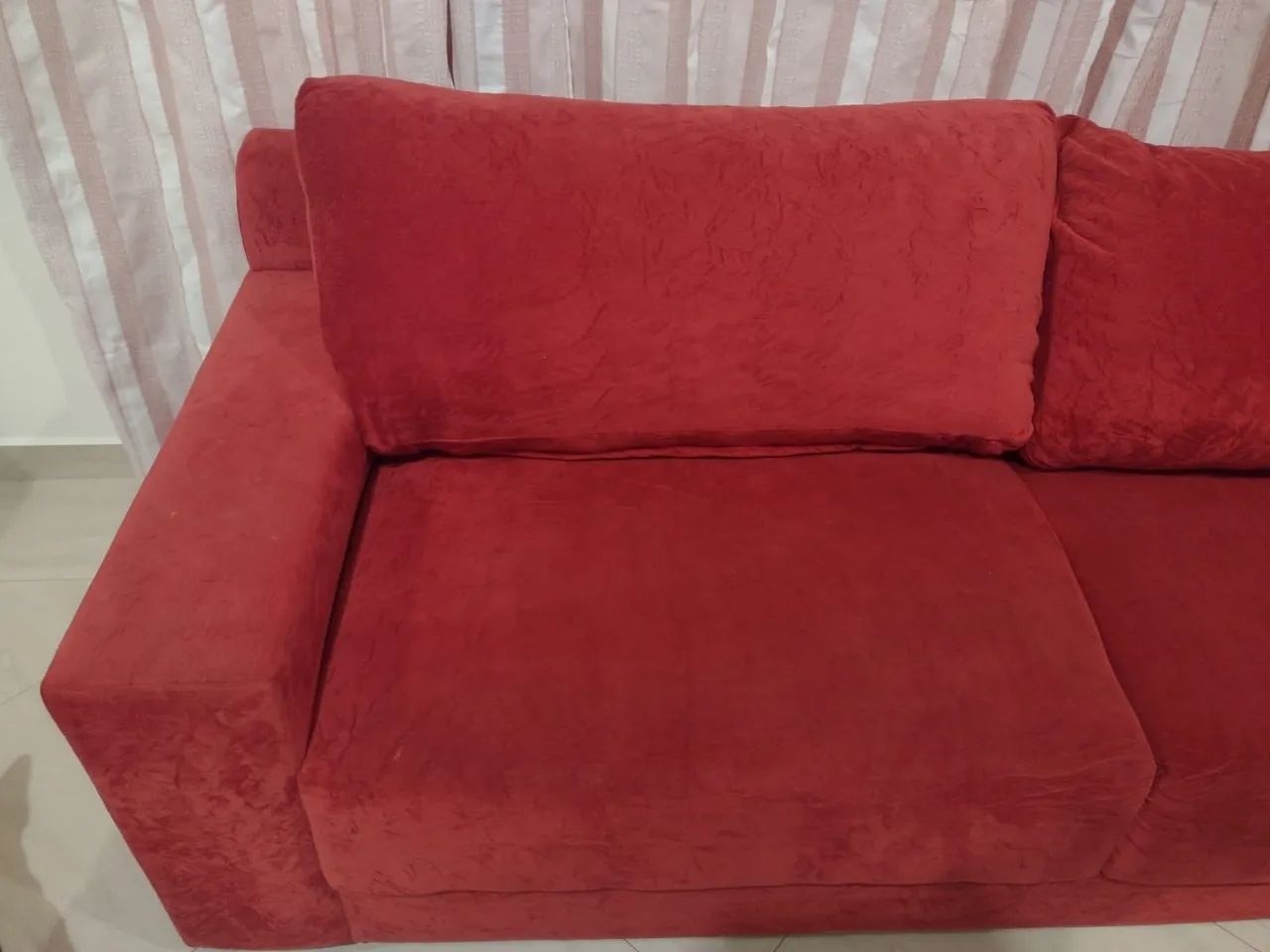 Sofá suede amassadinho conservado - Foto 5