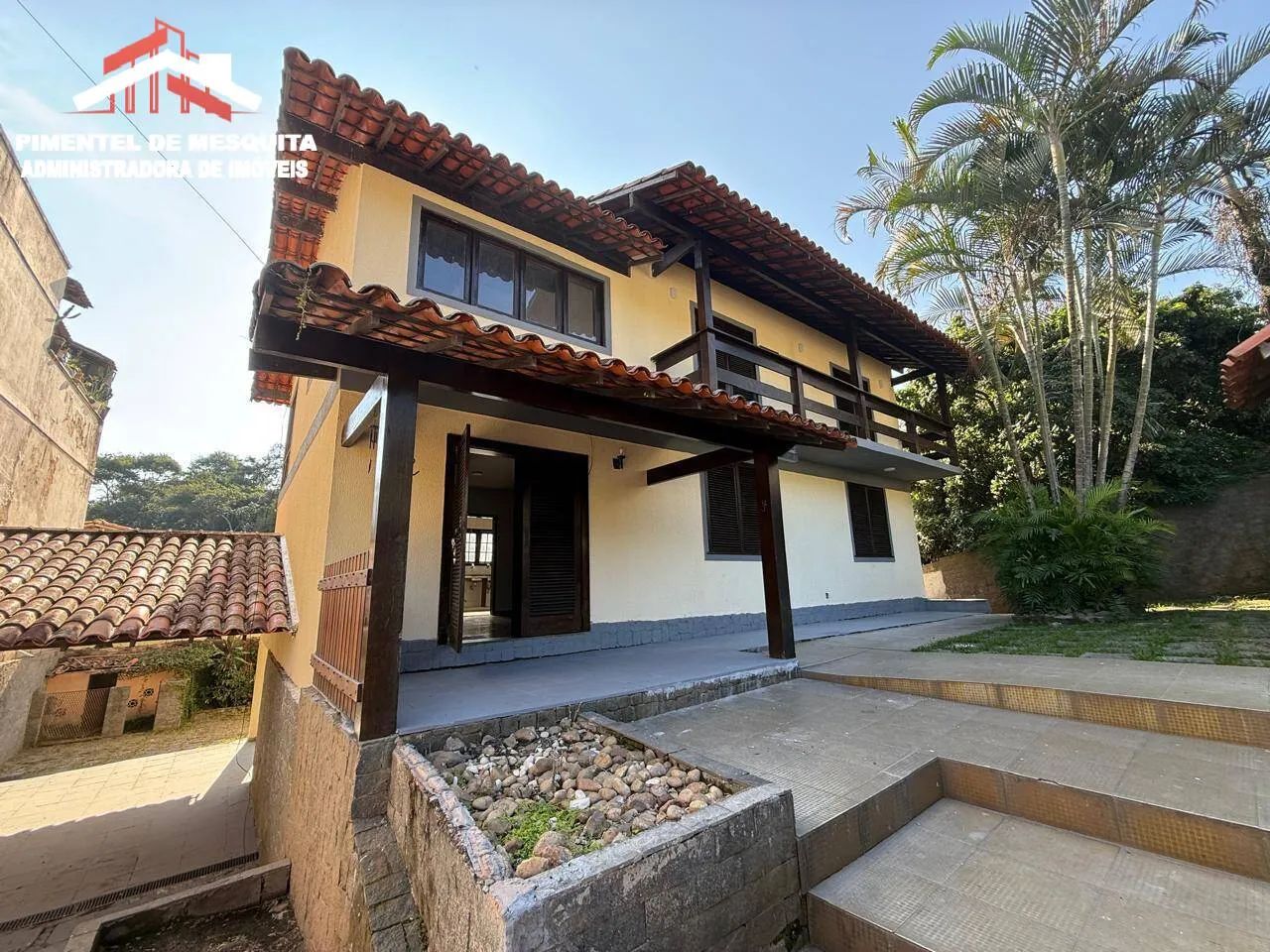 EXCELENTE CASA DUPLEX COM 271 MTS2 EM CANTAGALO - Foto 5