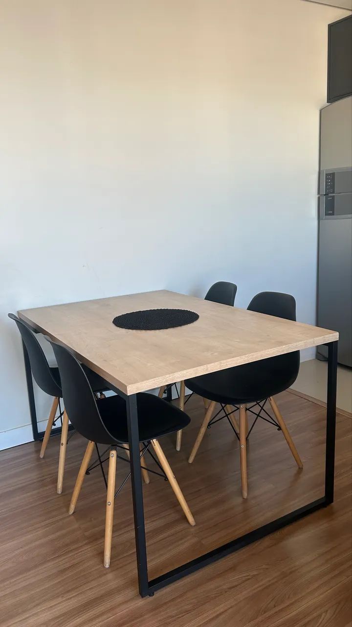 Vendo mesa com 4 cadeiras - Foto 5