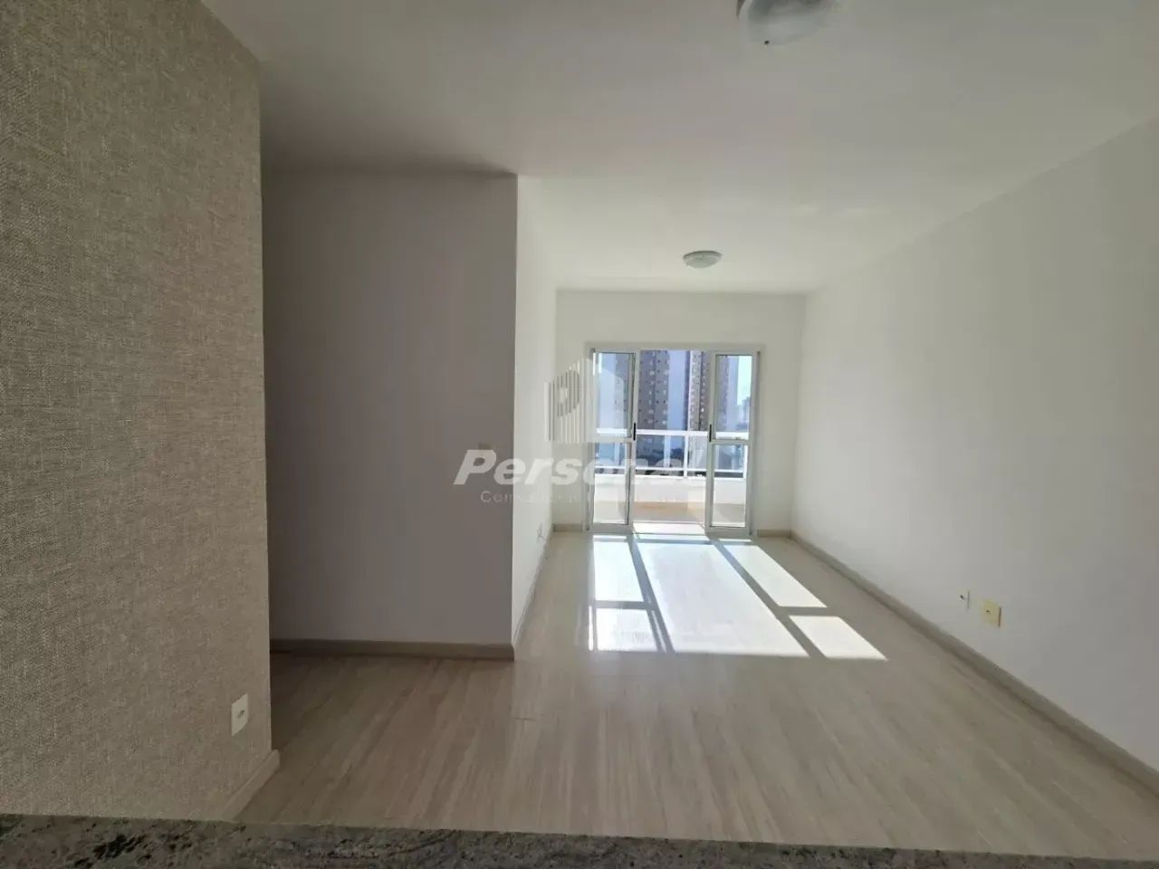 RT - Aluguel de apartamento com 2 quartos sendo 1 suíte no Centro, Taubaté - Foto 3