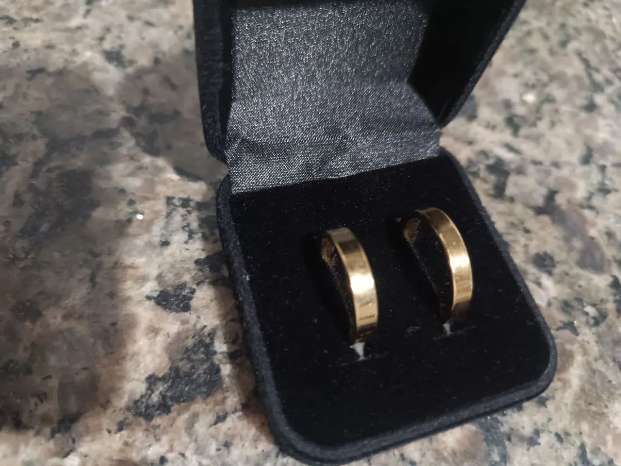 Aliança de ouro novas par.