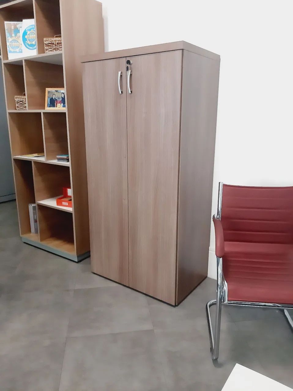 Armário Alto Para Escritório  - Foto 2