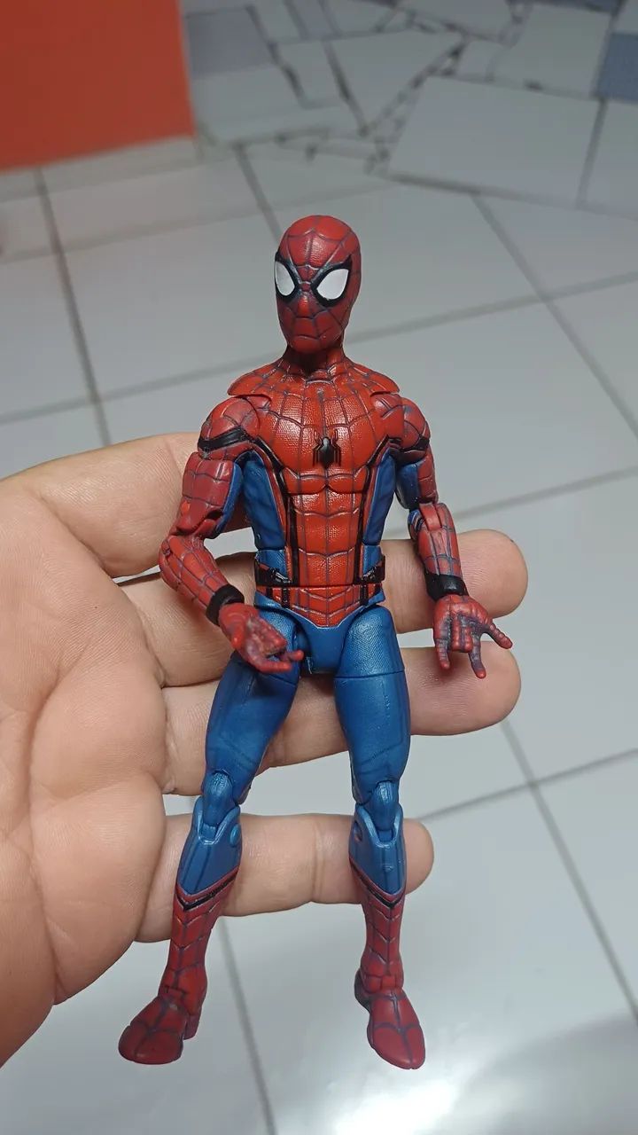 Homem Aranha Marvel Legends  - Foto 2