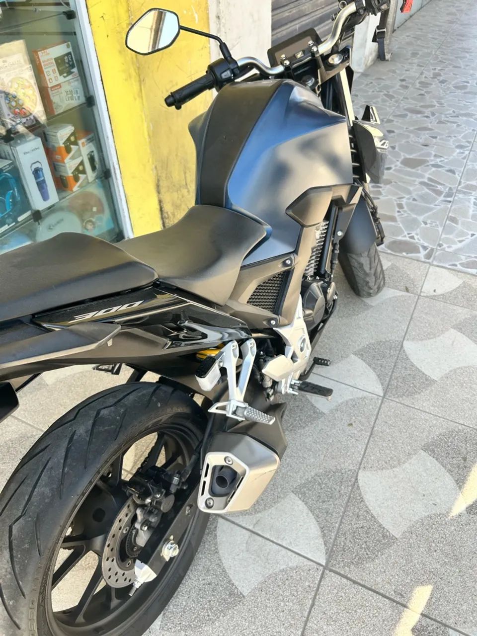 Cb 300 - Foto 4