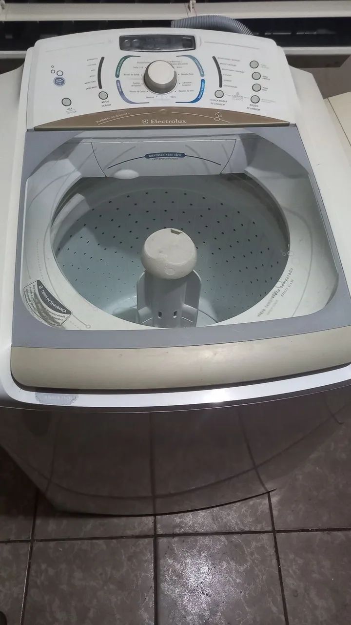 Máquina de Lavar Roupas 