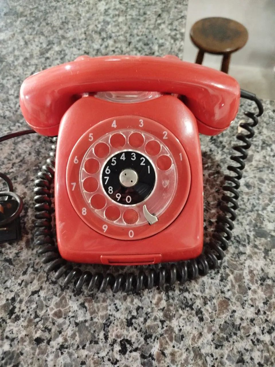Telefone antigo.