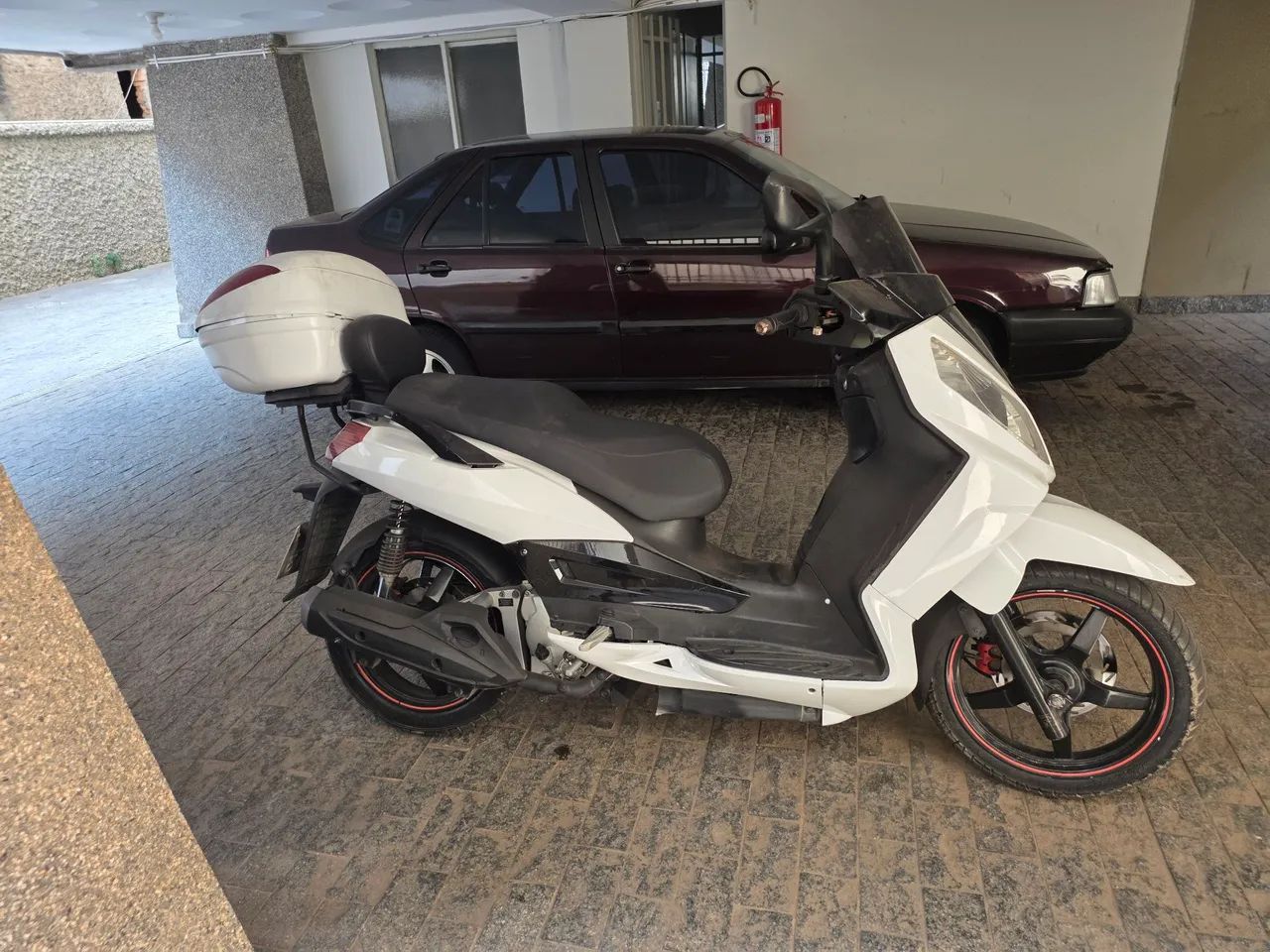 Vendo moto super conservada