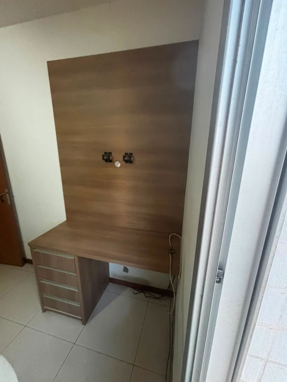 Mesa de estudos com painel - Foto 3