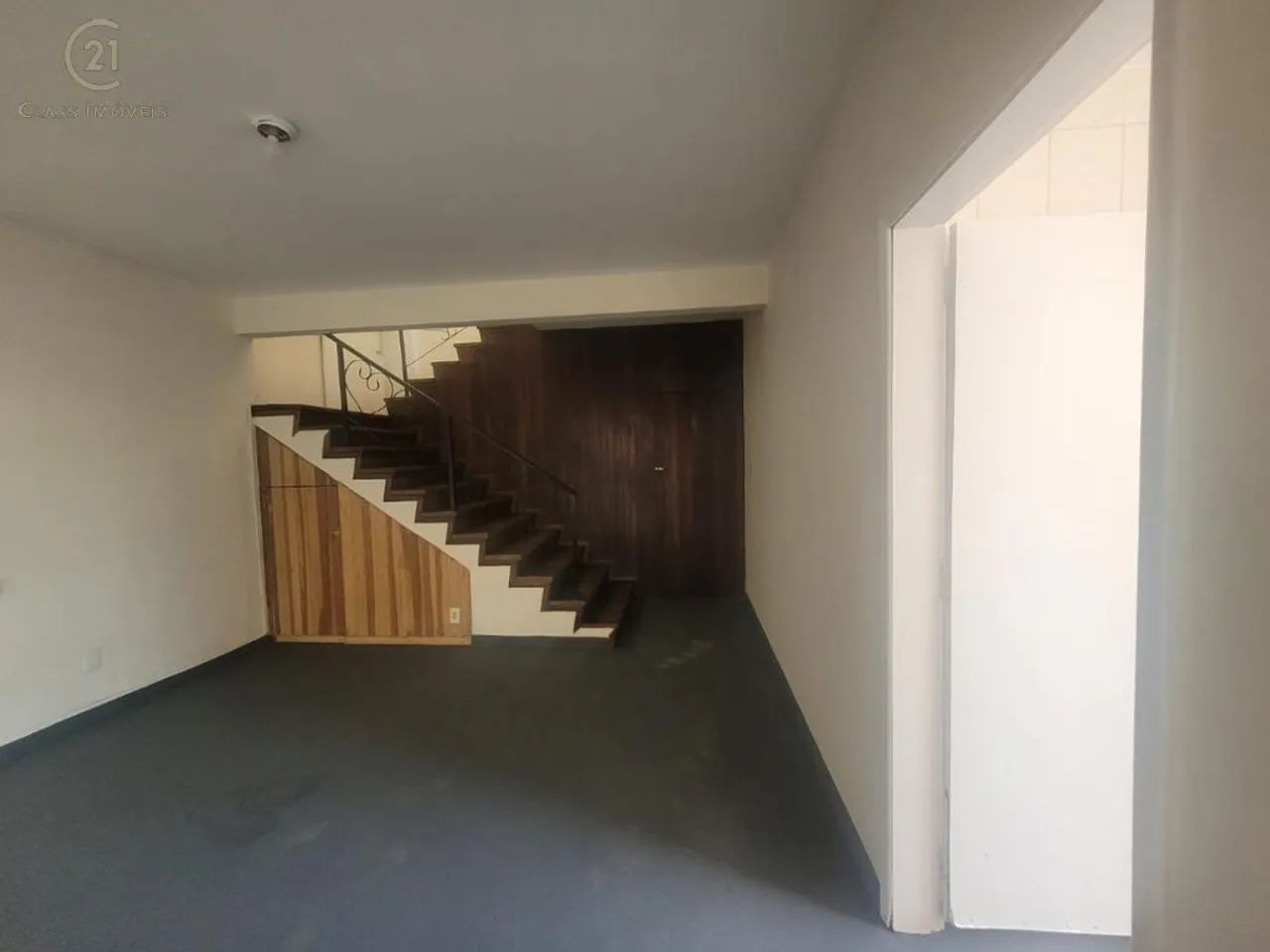 Casa para alugar em Londrina, Vila Ipiranga, com 4 quartos, com 150 m² - Foto 4