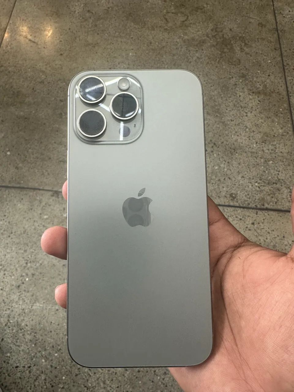 IPHONE 16 PRO MAX 256gb