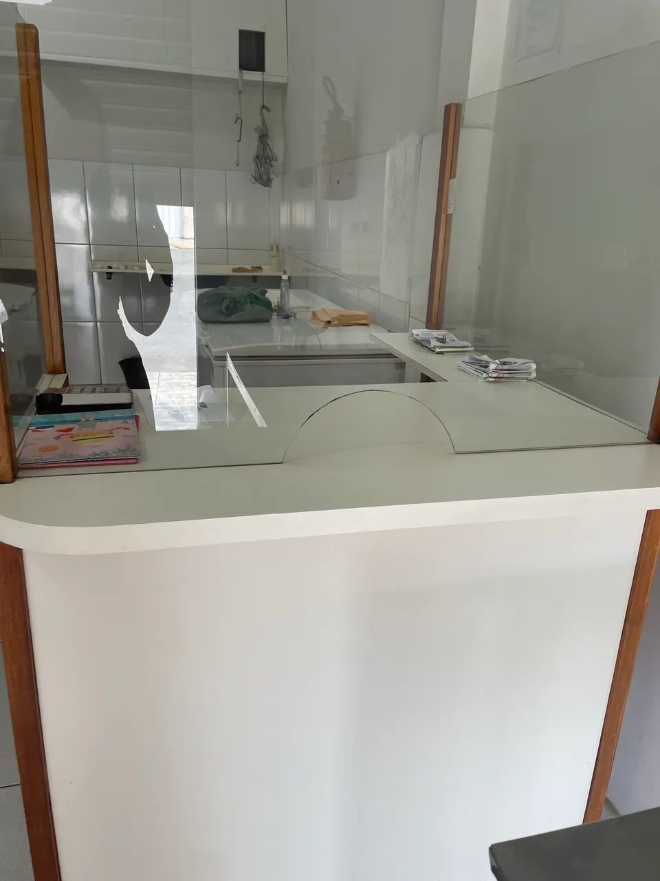 Vende-se balcão 