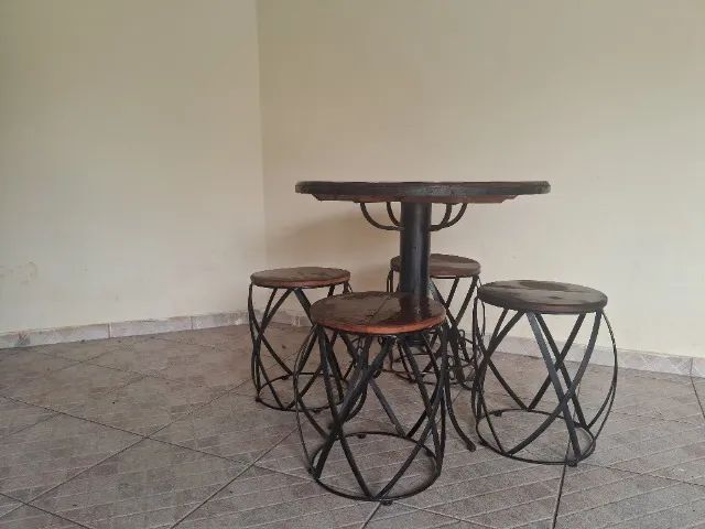 LOTE COMPLETO DE MESAS E BISTRÔS RÚSTICOS PREMIUM - BAR / RESTAURANTE