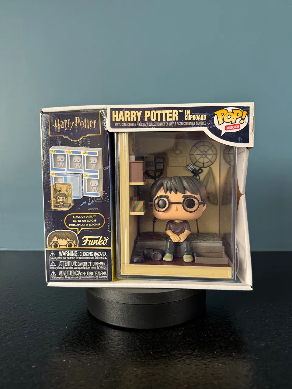 Funko Nooks Harry Potter - Harry Potter in Cupboard