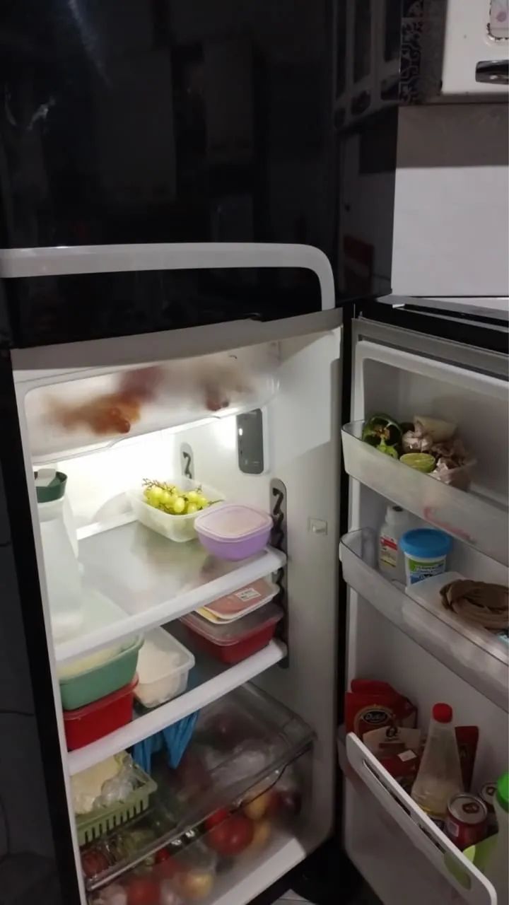 Vendo geladeira 