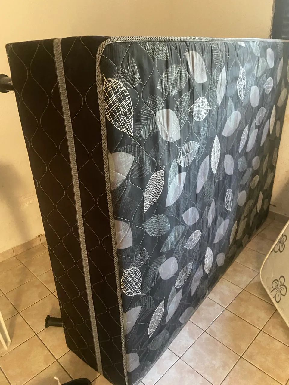 Cama box acoplada com defeito  - Foto 4