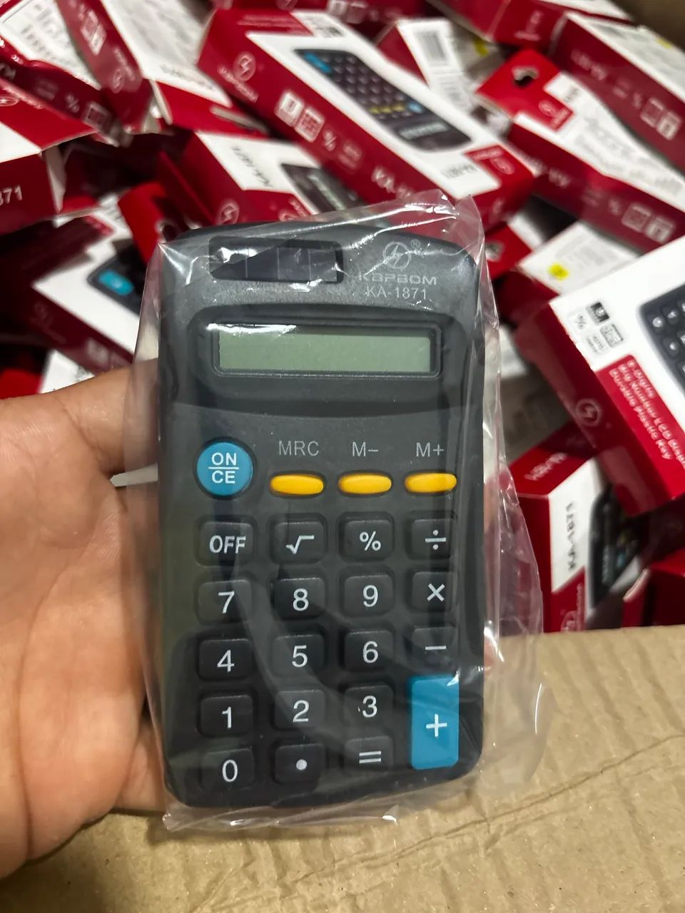 LOTE COM 200 CALCULADORAS DE BOLSO - Foto 3