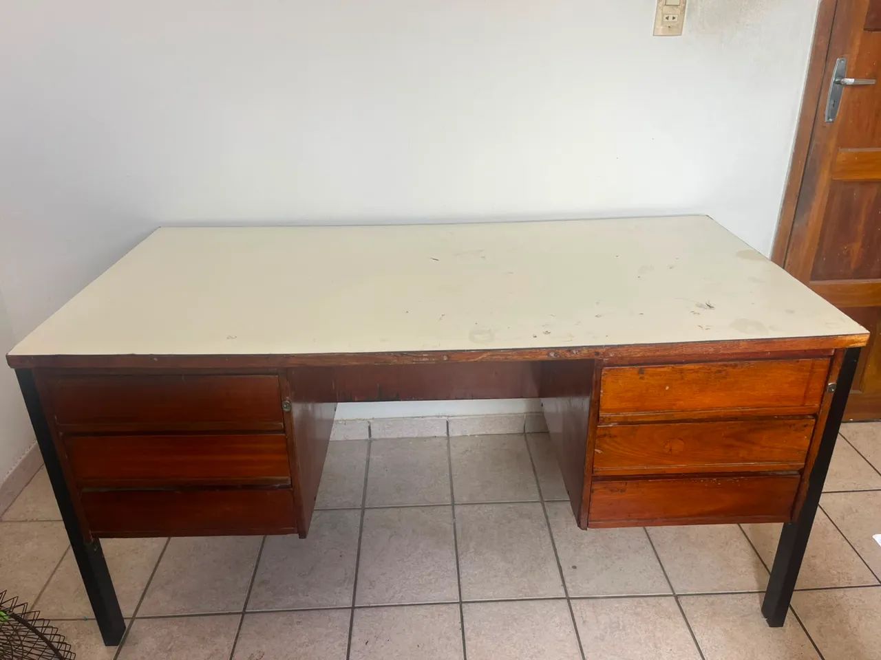 Vendo BIRÔ/mesa  para escritório ou sala   - Foto 4