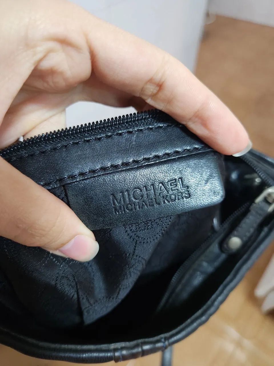 Bolsa micahel kors preta transversal - Foto 5