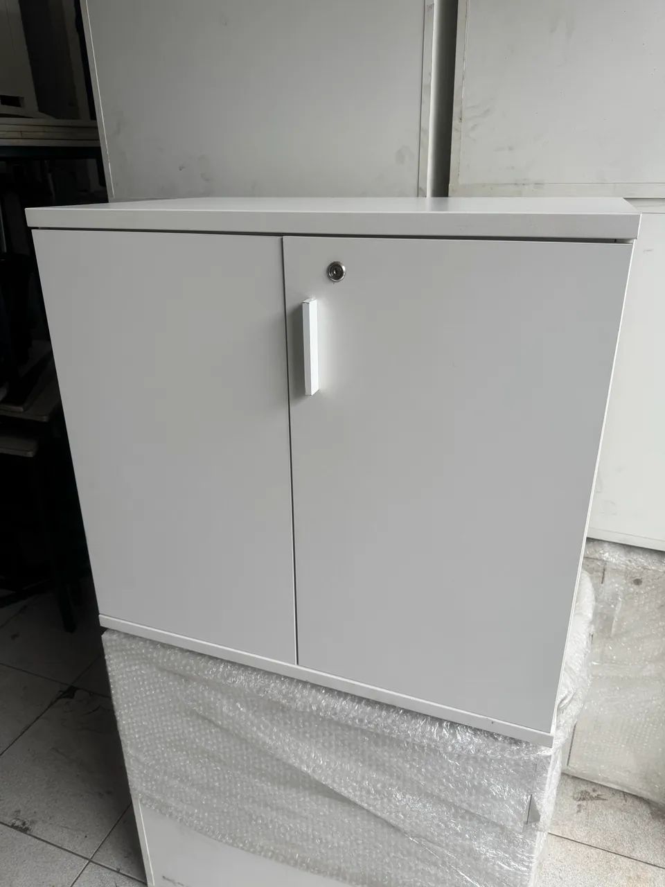Armário duas portas Branco