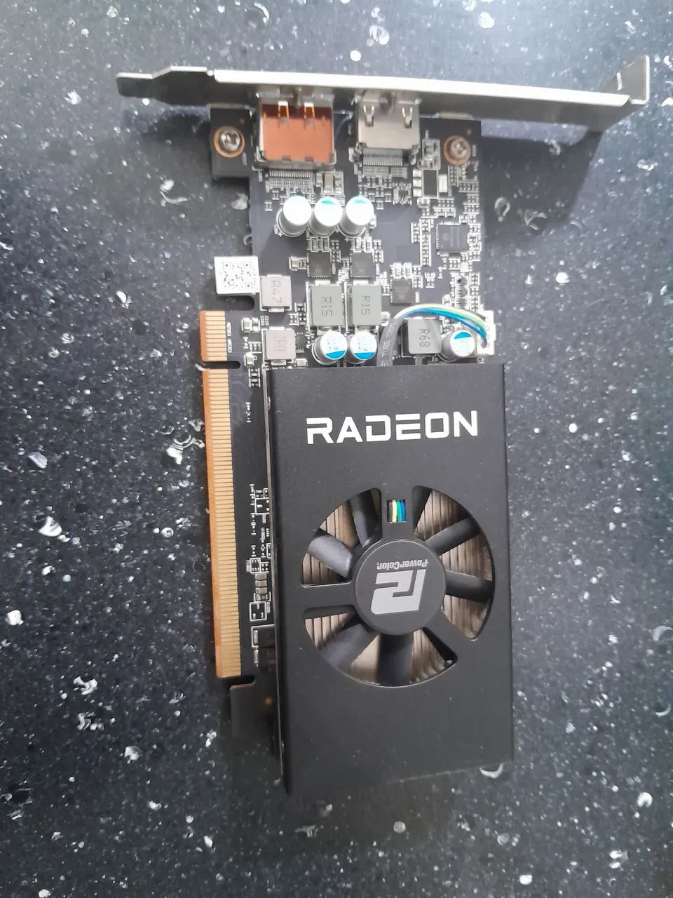 Placa de Video RX 6400