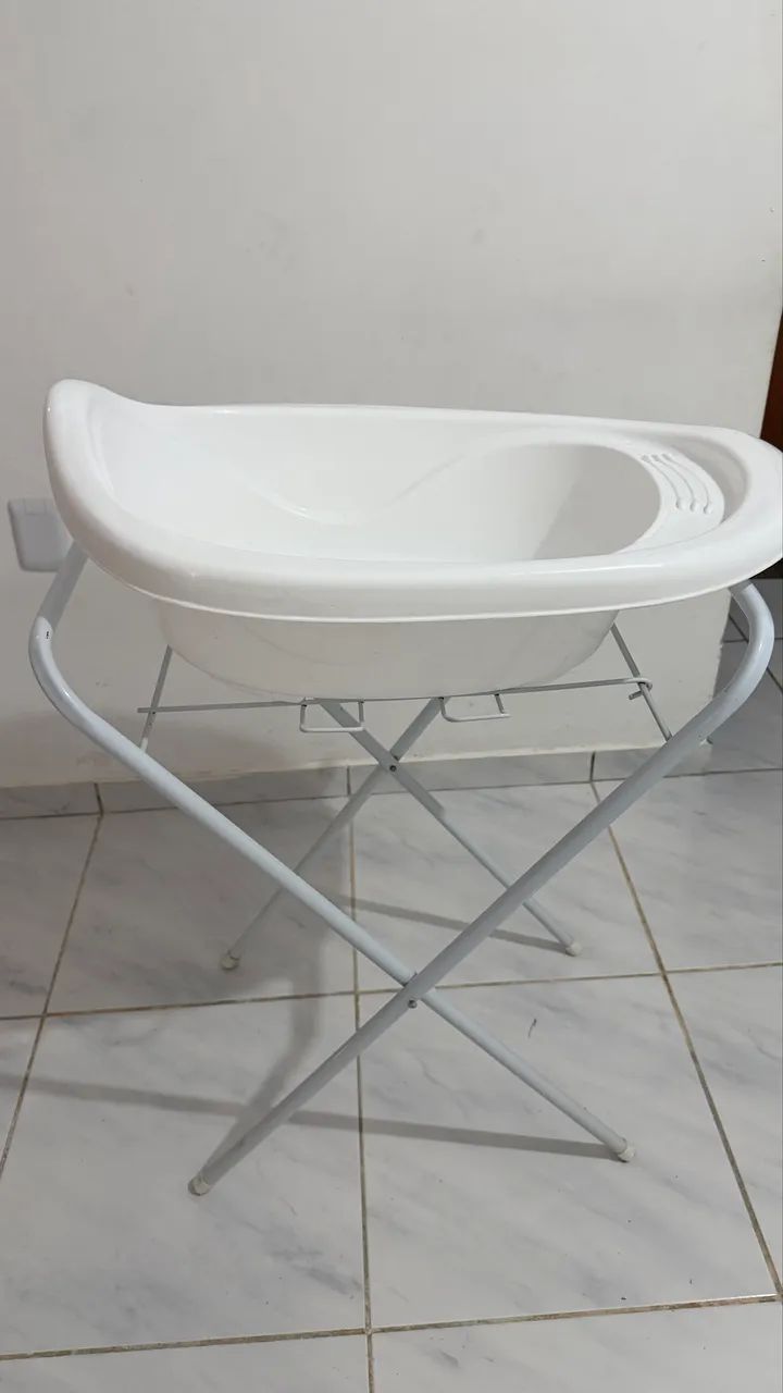 Banheira com suporte