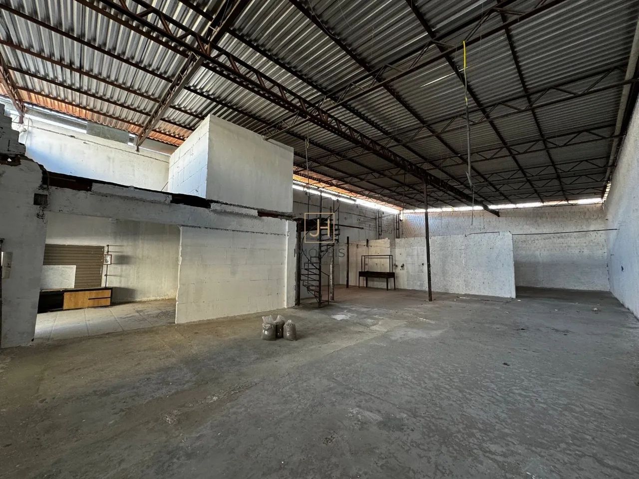 Alguel na Godofredo Maciel, 337 m² por R$ 11.000/mês - Maraponga - Fortaleza/CE - Foto 2