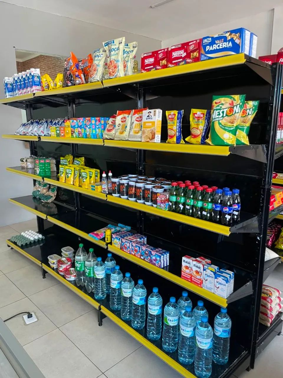 Gôndolas centrais e de parede para lojas comerciais. - Foto 4